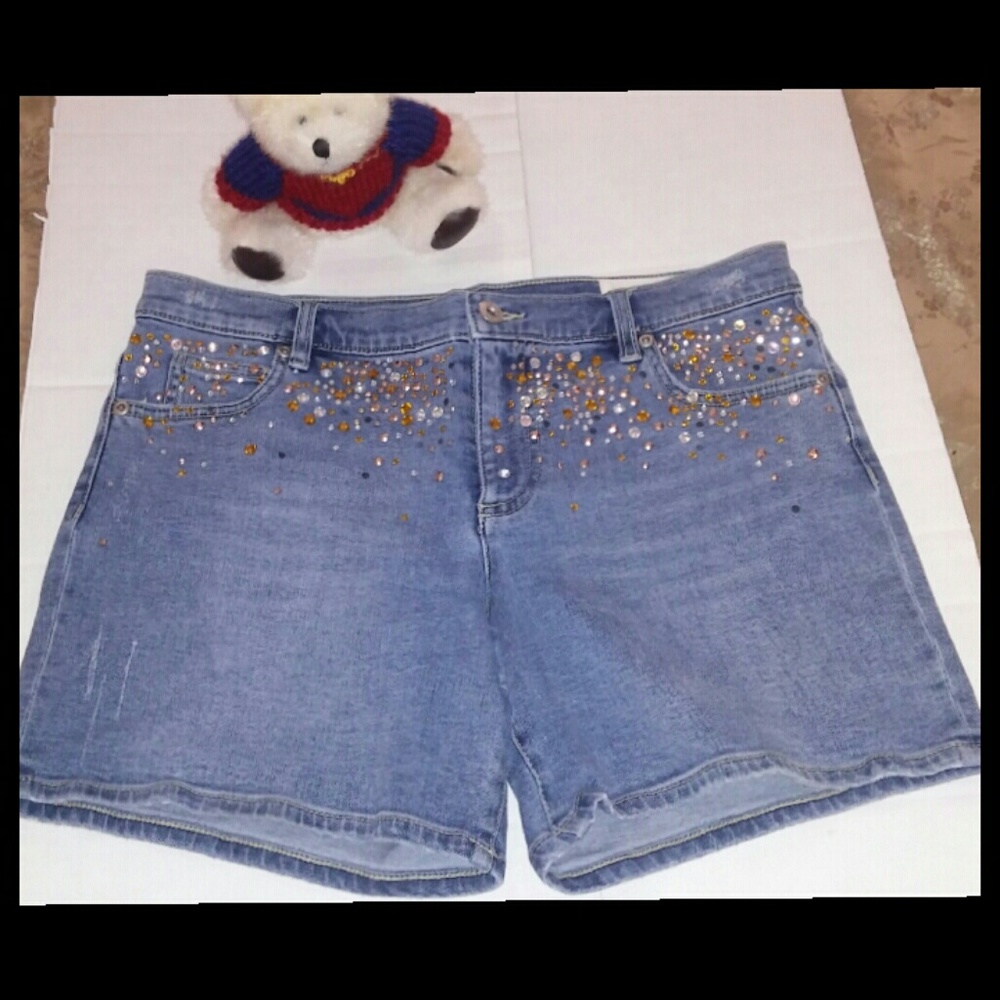 Two by Vince Camuto Embellished Bling shorts Size 29●